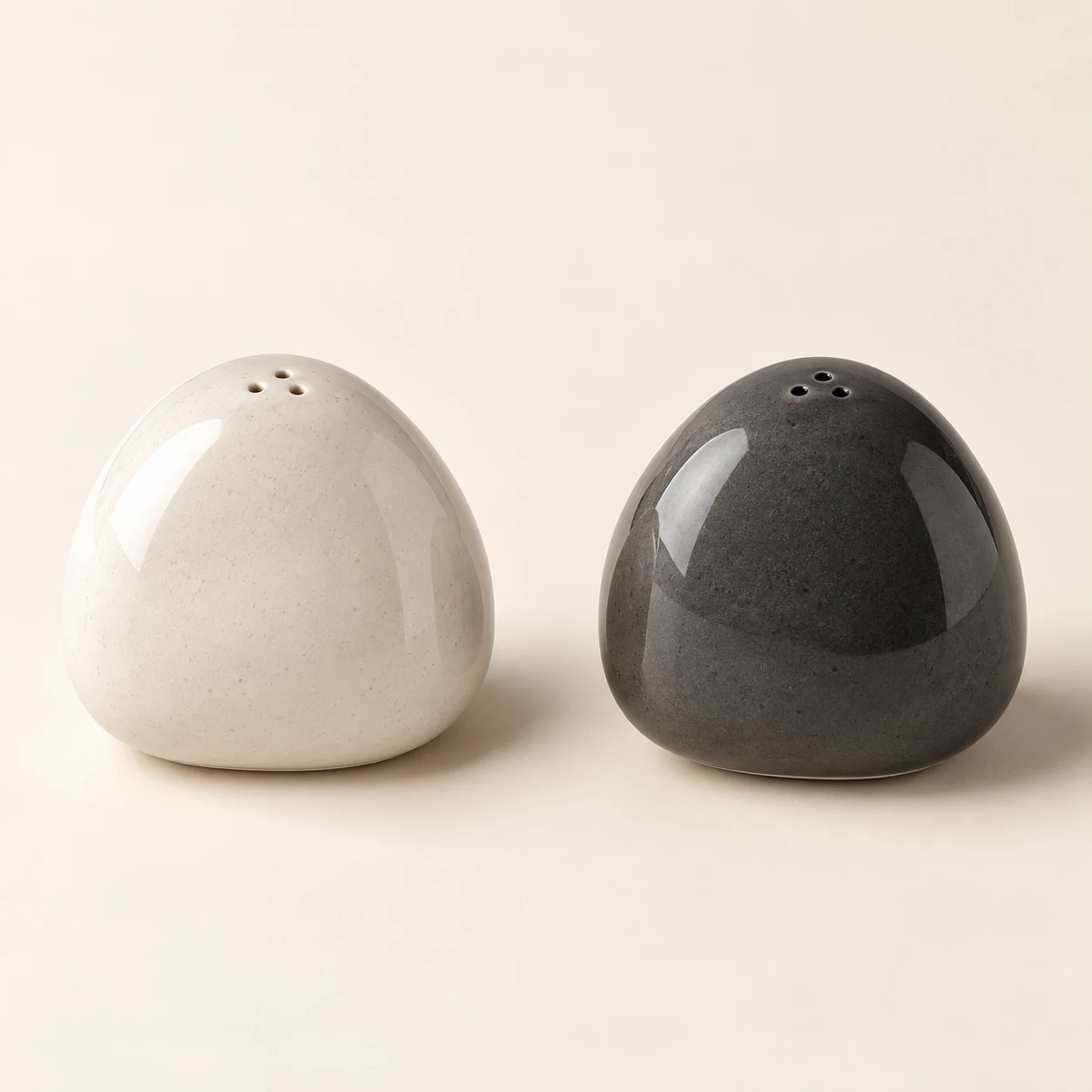 Pebble Salt & Pepper Set — Chalk / Charcoal Pair